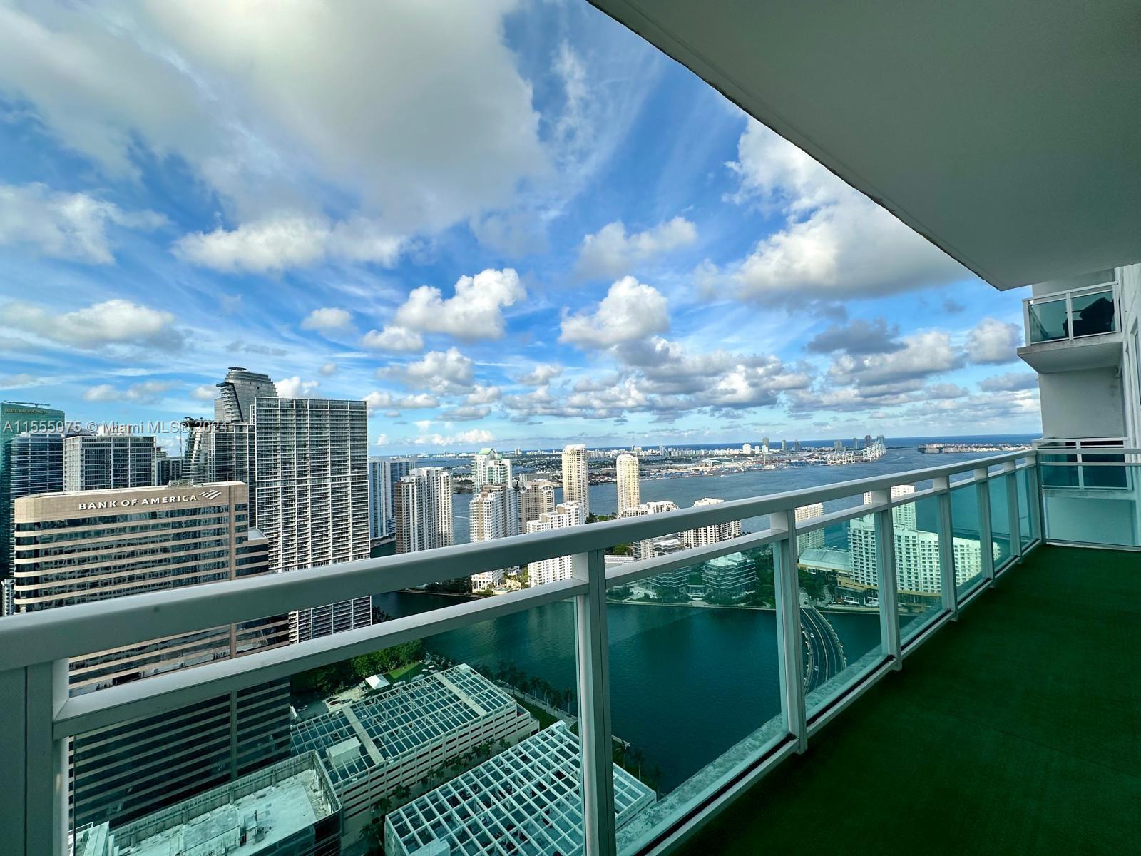 Photo of Plaza on Brickell - 950 Tower Unit 4806